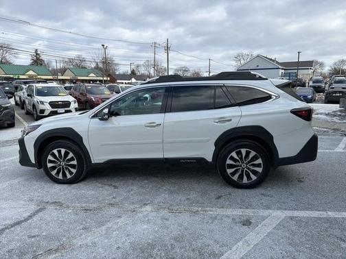 2023 Subaru Outback Touring XT