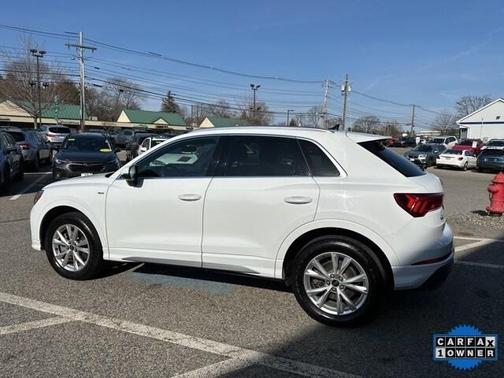 2024 Audi Q3 45 S line Premium