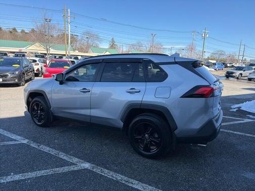 2020 Toyota RAV4 XLE