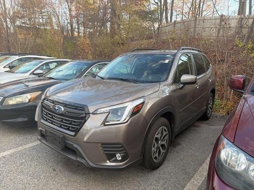 2024 Subaru Forester Premium