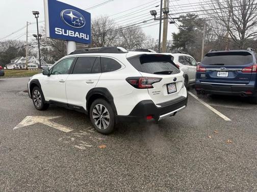 2025 Subaru Outback Touring XT