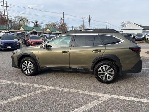 Autumn Green Metallic 2025 Subaru Outback Premium