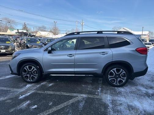 2023 Subaru Ascent Limited 8-Passenger