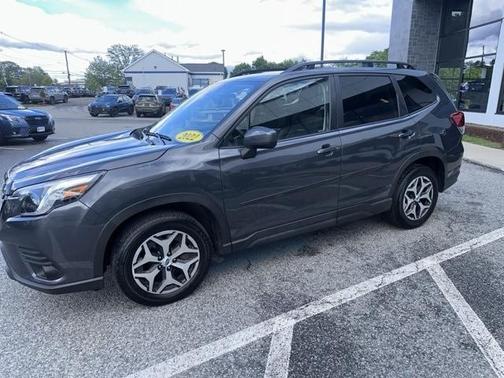 2022 Subaru Forester Premium