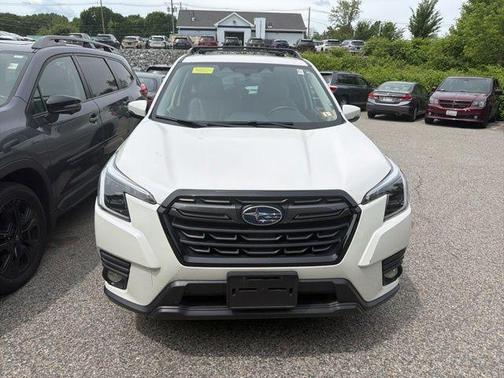 Crystal White Pearl 2023 Subaru Forester Limited