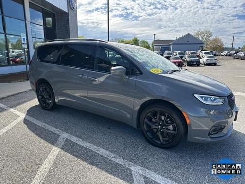 2021 Chrysler Pacifica Touring