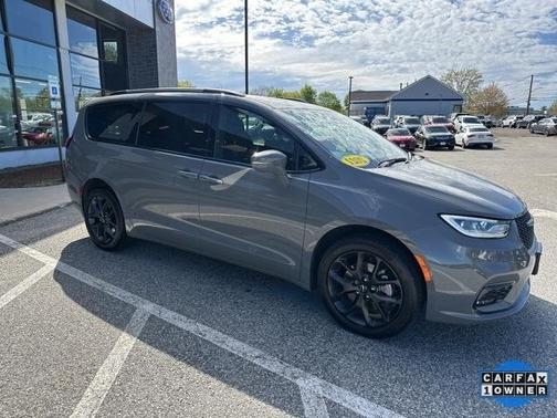 2021 Chrysler Pacifica Touring