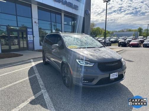 2021 Chrysler Pacifica Touring