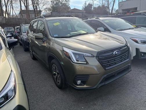 2022 Subaru Forester Premium