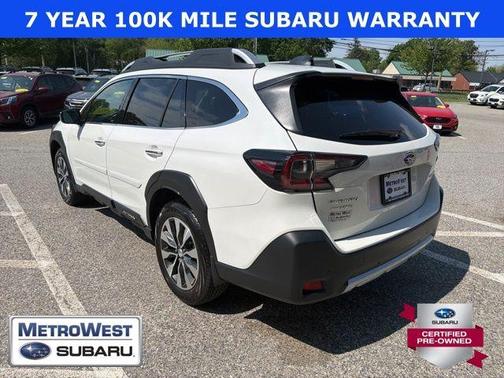 Crystal White Pearl 2023 Subaru Outback Touring