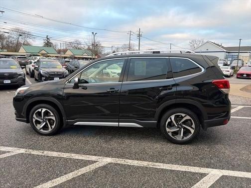 2023 Subaru Forester 2.5i Touring