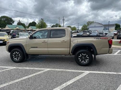 2019 Toyota Tacoma SR