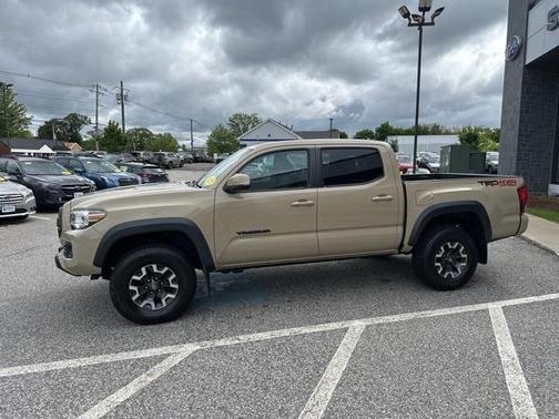 2019 Toyota Tacoma SR