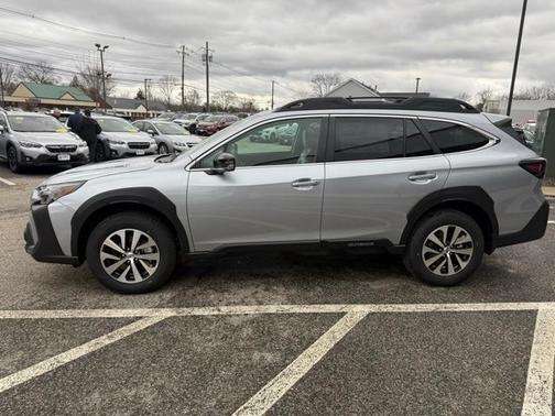 2025 Subaru Outback Premium