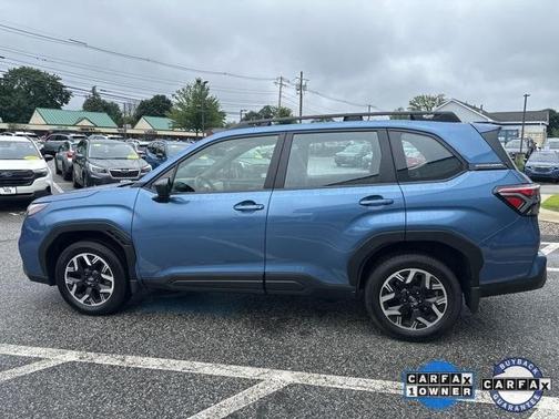 2025 Subaru Forester Base