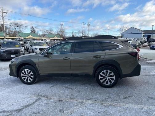 2023 Subaru Outback Premium