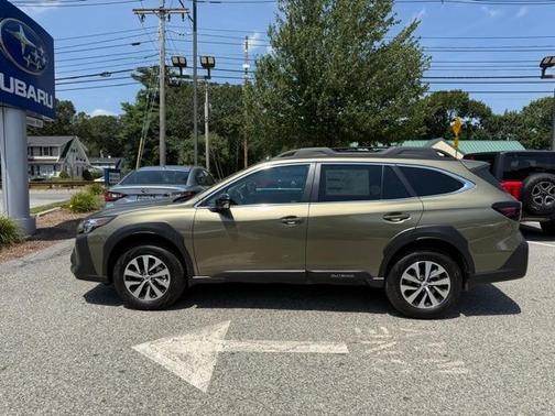 2025 Subaru Outback Premium