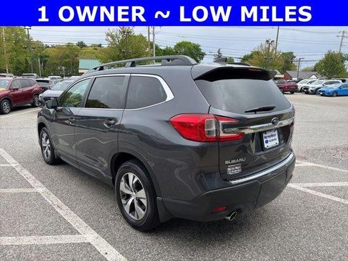 Magnetite Gray Metallic 2023 Subaru Ascent Premium 7-Passenger