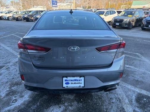 2018 Hyundai SONATA SE