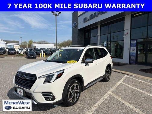 Crystal White Pearl 2024 Subaru Forester Touring