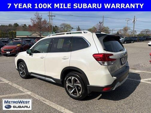 Crystal White Pearl 2024 Subaru Forester Touring