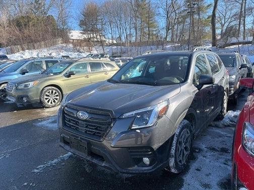 2023 Subaru Forester Premium