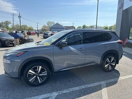 2021 Nissan Rogue SL