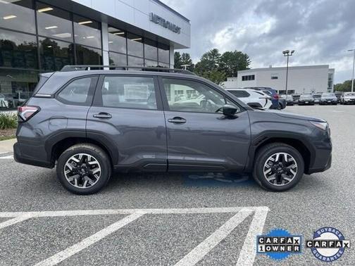 2025 Subaru Forester Base