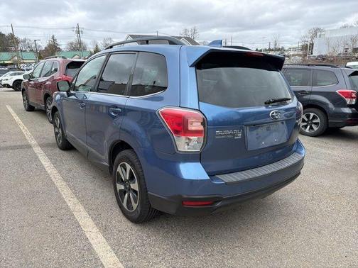 Quartz Blue Pearl 2017 Subaru Forester 2.5i Limited