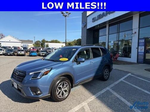 2022 Subaru Forester Premium