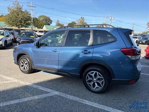 2022 Subaru Forester Premium