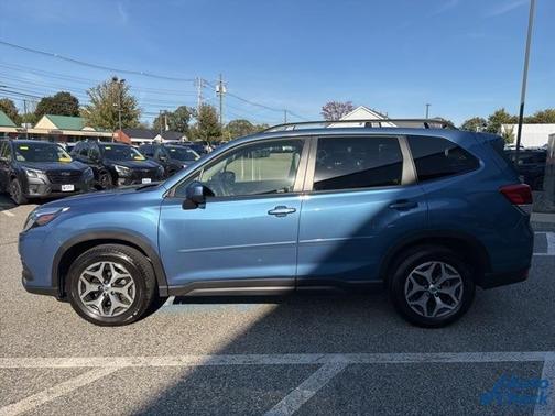 2022 Subaru Forester Premium