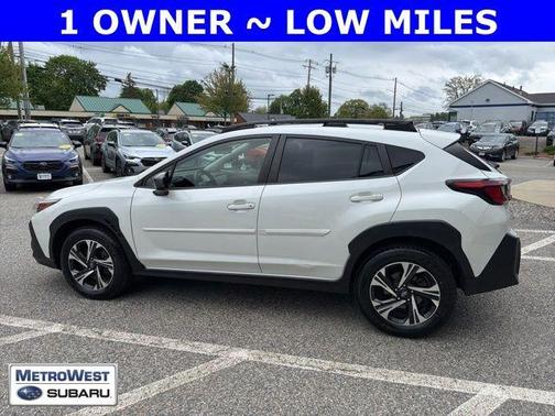 Crystal White Pearl 2024 Subaru Crosstrek Premium