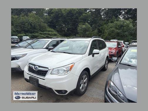 Crystal White Pearl 2016 Subaru Forester 2.5i Premium