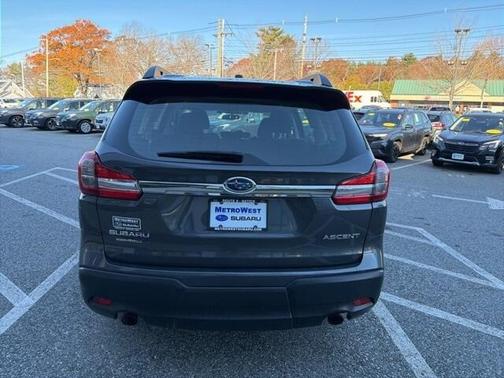 2022 Subaru Ascent Base 8-Passenger