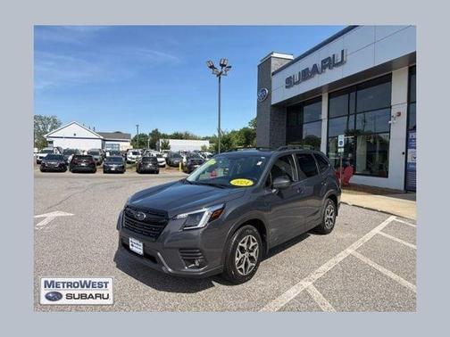Magnetite Gray Metallic 2024 Subaru Forester Premium