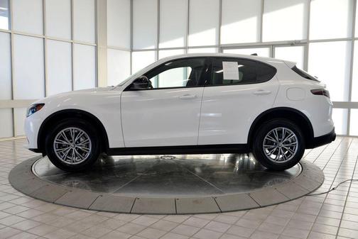 2024 Alfa Romeo Stelvio Sprint AWD