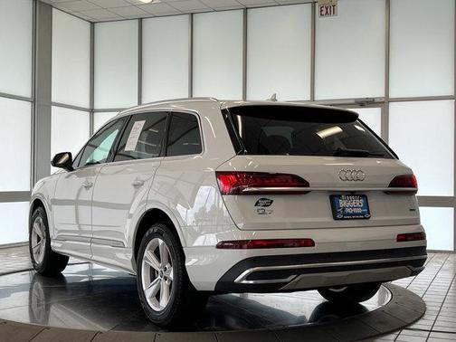 2022 Audi Q7 55 Premium
