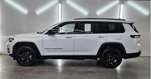 2022 Jeep Grand Cherokee L Altitude