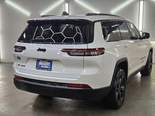 2022 Jeep Grand Cherokee L Altitude