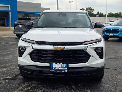 Summit White 2026 Chevrolet Trailblazer LS