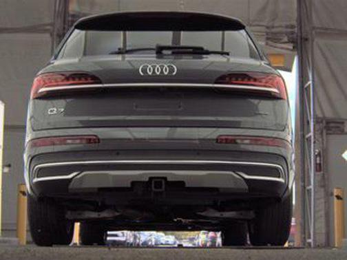 2021 Audi Q7 45 Premium Plus