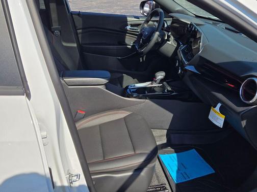2025 Chevrolet Trax FWD 2RS