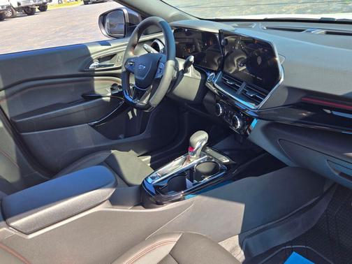 2025 Chevrolet Trax FWD 2RS