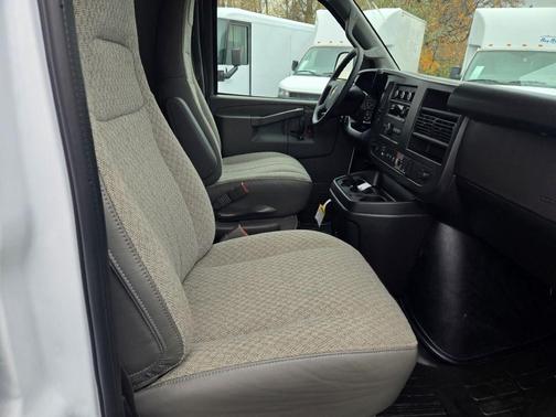 2025 Chevrolet Express 3500 RWD 3500 Extended Wheelbase WT