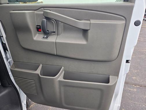 2025 Chevrolet Express 3500 RWD 3500 Extended Wheelbase WT