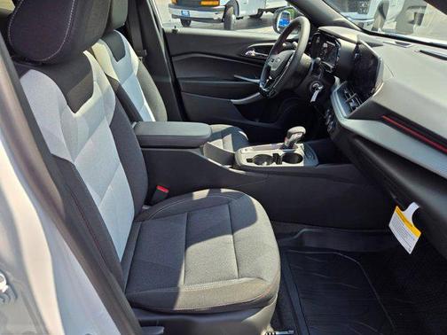2025 Chevrolet Trax FWD 1RS
