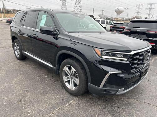 2023 Honda Pilot AWD EX-L 8 Passenger