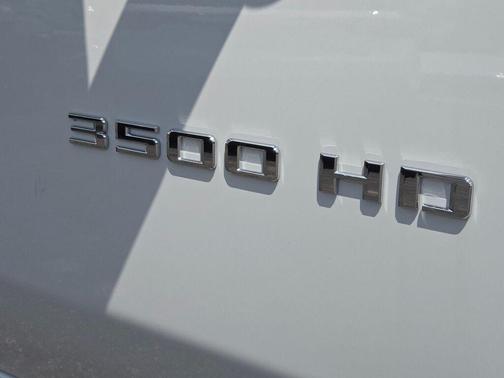 2025 Chevrolet Silverado 3500 WT