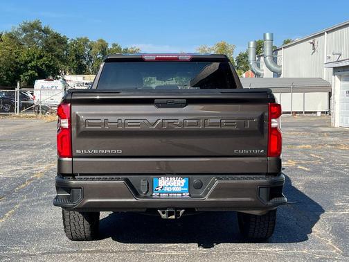 2021 Chevrolet Silverado 1500 Custom